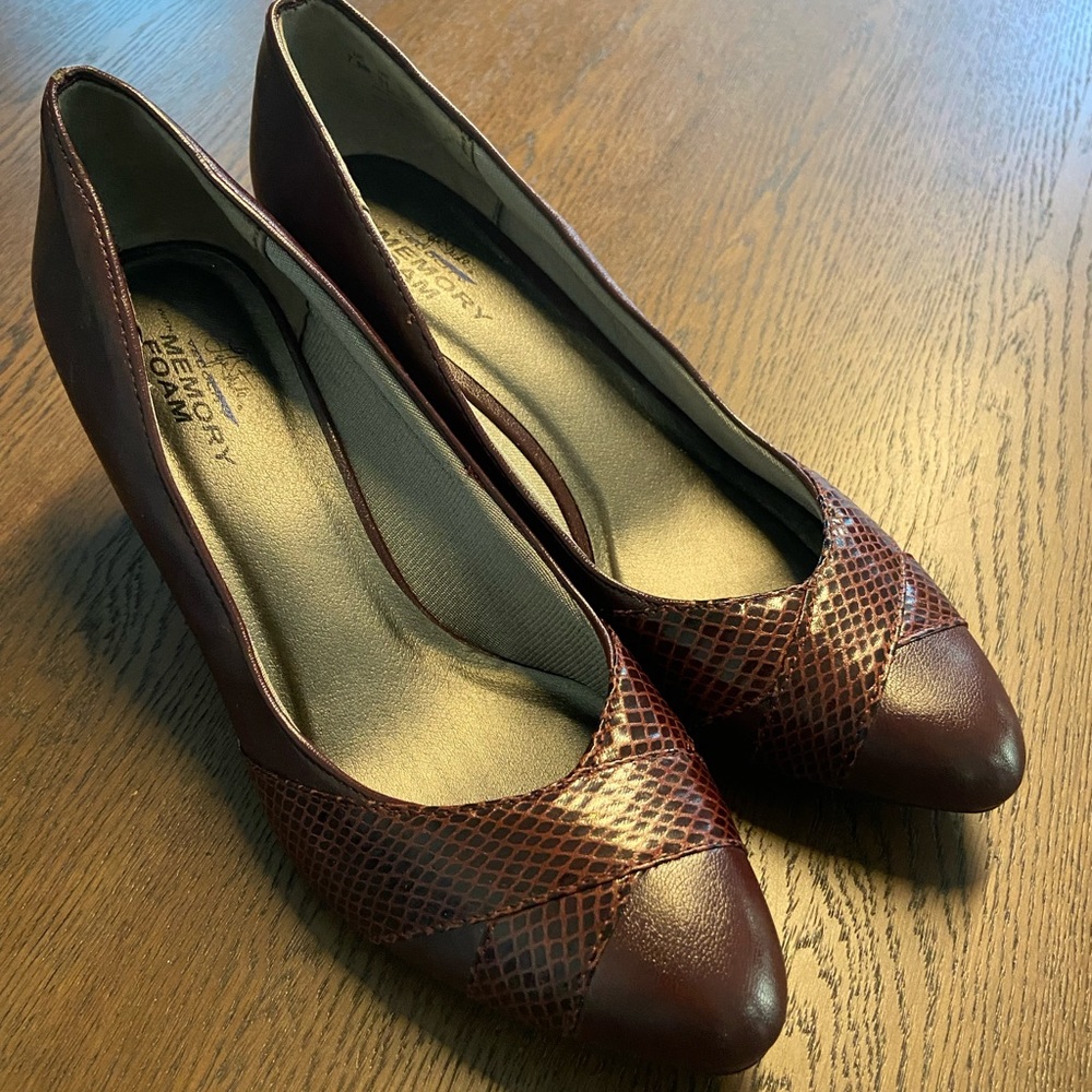 Shoes 7.5US Comfort Flex new